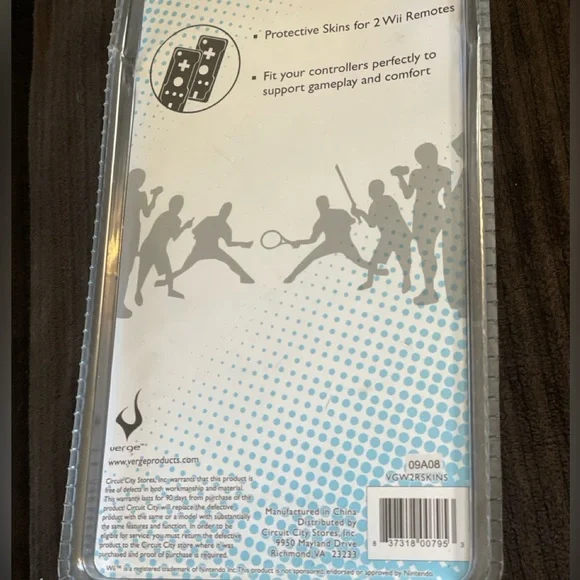 Nintendo Wii Remote Sleeve Set — Black and Red - Picture 8 of 10